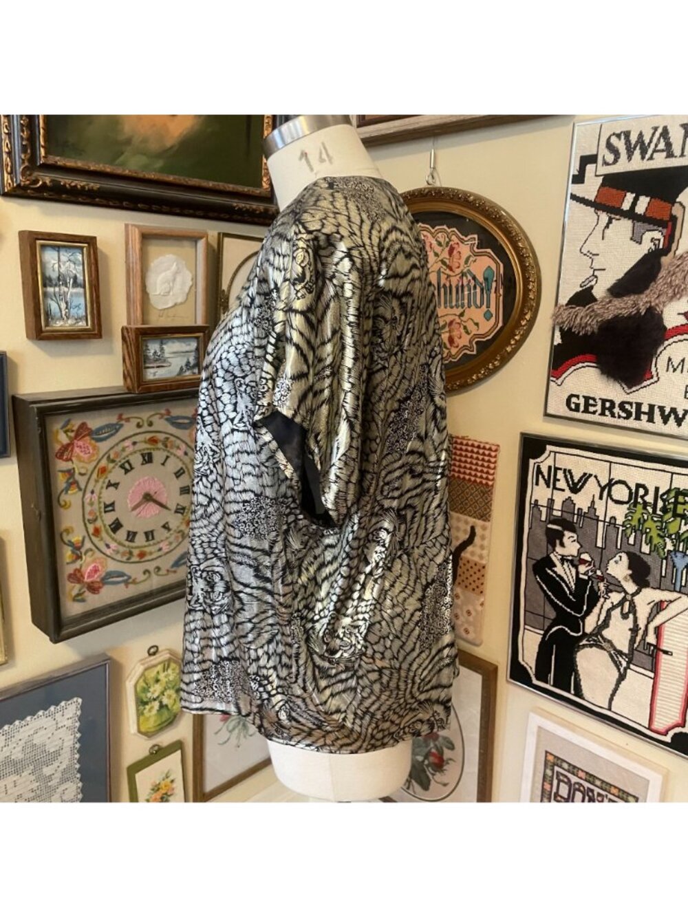 80s Vintage Jeri Marque Gold & Black Metallic Tiger Print Top OSFM - Picture 3 of 5